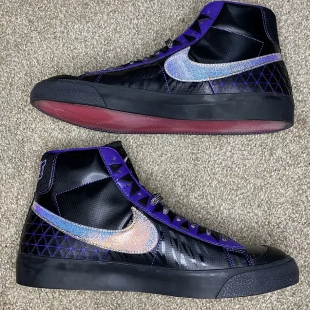 Size 7.5 - Nike Blazer '77 Mid Doernbecher 2022